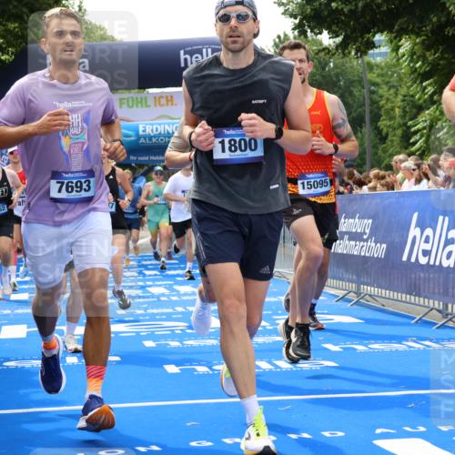 29.06.2025 - hella hamburg halbmarathon Strokosch-Dieckow http://msf.ph/oto/8493970 29.06.2025 10:42:26 Ziel 1209, 1256, 1312, 1353, 1735, 1800, 1962, 2233, 3523, 6639, 6770, 7116, 7448, 7508, 7693, 7734, 11907, 13446, 13807, 14226, 15095, 15175, 15623, 15654, 16281, 16295, 16333, 17016, 17637, 17733, 17911, 18330, 18680 meine-sportfotos.de