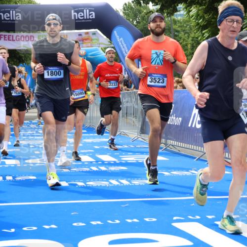 29.06.2025 - hella hamburg halbmarathon Strokosch-Dieckow http://msf.ph/oto/8494050 29.06.2025 10:42:25 Ziel 1209, 1256, 1312, 1353, 1800, 1962, 2233, 3523, 6639, 6770, 7116, 7448, 7693, 7734, 11907, 13446, 13746, 13807, 14226, 15095, 15175, 15270, 15623, 15654, 16281, 16295, 16333, 17016, 17637, 17733, 17911, 18330, 18680 meine-sportfotos.de