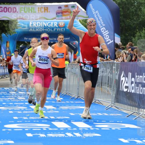 29.06.2025 - hella hamburg halbmarathon Strokosch-Dieckow http://msf.ph/oto/8494338 29.06.2025 10:41:57 Ziel 1169, 5690, 6593, 7092, 7363, 8694, 11417, 12292, 13196, 15521, 15846, 16507, 17864, 17926, 18920, 19046 meine-sportfotos.de
