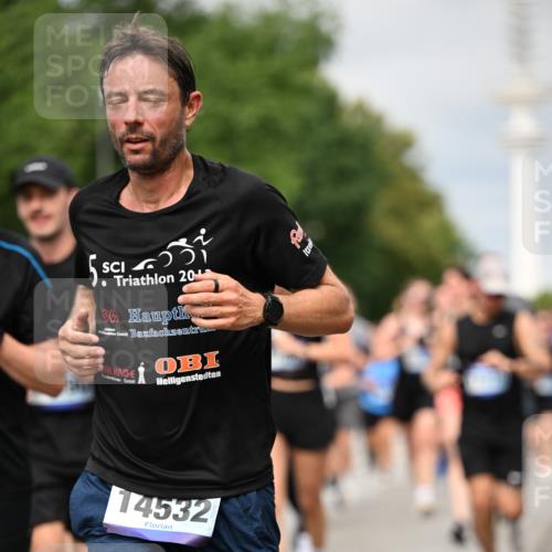 29.06.2025 - hella hamburg halbmarathon Dr. Thomas Lammeyer http://msf.ph/oto/8494628 29.06.2025 10:22:49 Kennedybrücke 1234, 1521, 2335, 2821, 3202, 3321, 3591, 3592, 4123, 4383, 5049, 5264, 5266, 5611, 5733, 5910, 6413, 7121, 7214, 7445, 7454, 8067, 8341, 8665, 8799, 9222, 9276, 9505, 9549, 9658, 10172, 10467, 10502, 10687, 10856, 11020 meine-sportfotos.de