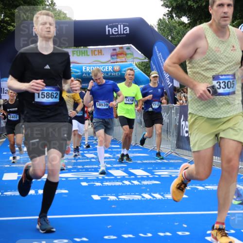29.06.2025 - hella hamburg halbmarathon Strokosch-Dieckow http://msf.ph/oto/8494826 29.06.2025 10:44:33 Ziel 1057, 1468, 1782, 2365, 2402, 3305, 4991, 5476, 6490, 6495, 7322, 7710, 8928, 10669, 12554, 12711, 14351, 14464, 14667, 14798, 14816, 15862, 16224, 17097, 17729, 18107, 18437, 18464, 18539, 18560, 18765, 18868, 19206 meine-sportfotos.de