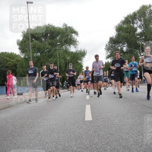 29.06.2025 - hella hamburg halbmarathon Luisa Fischer http://msf.ph/oto/8495366 29.06.2025 10:53:30 Kennedybrücke 11889, 2079, 11716, 17608, 525, 1888, 9940, 3701, 16489, 11426, 18586, 2160, 3680, 3701, 3710, 4168, 7721, 7722, 9940 meine-sportfotos.de