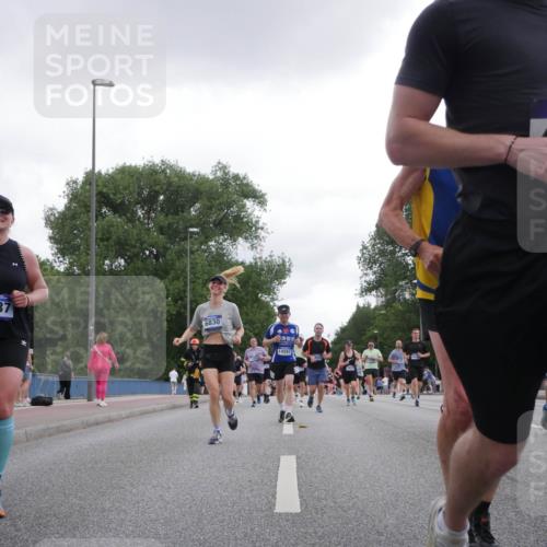 29.06.2025 - hella hamburg halbmarathon Luisa Fischer http://msf.ph/oto/8495432 29.06.2025 10:53:35 Kennedybrücke 6437, 6830, 14591, 4527, 1259, 3680, 3701, 3710, 4168, 5119, 5552, 7721, 7722, 8299, 10033 meine-sportfotos.de