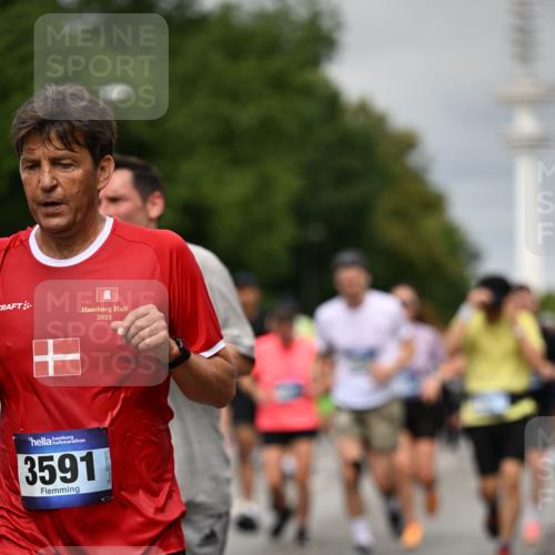 29.06.2025 - hella hamburg halbmarathon Dr. Thomas Lammeyer http://msf.ph/oto/8495469 29.06.2025 10:23:02 Kennedybrücke 1349, 1521, 2096, 2311, 2781, 3026, 3202, 3321, 3529, 3591, 3592, 4718, 4845, 5049, 5264, 5266, 5323, 5611, 5733, 5910, 6194, 6413, 6477, 6482, 7051, 7121, 7214, 7454, 7566, 7844, 8665, 8799, 9505, 9549, 9652, 9658, 9756, 9757, 9964, 10037, 10172, 10467, 10502, 10687, 10816, 10856, 11020 meine-sportfotos.de