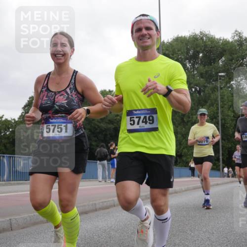 29.06.2025 - hella hamburg halbmarathon Luisa Fischer http://msf.ph/oto/8495640 29.06.2025 10:53:54 Kennedybrücke 5751, 5749, 5876, 18086, 1487, 1511, 2047, 4695, 7133, 7161, 7677, 8833, 9096 meine-sportfotos.de