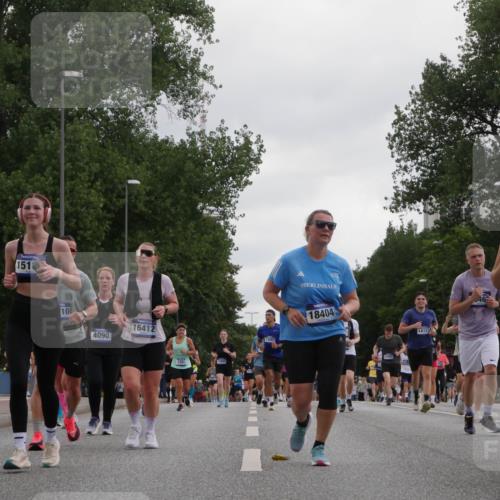29.06.2025 - hella hamburg halbmarathon Luisa Fischer http://msf.ph/oto/8495830 29.06.2025 10:54:07 Kennedybrücke 1510, 10, 4090, 16412, 3203, 12800, 13887, 18404, 14767, 14127, 8986, 1478, 3647, 4848, 6178, 8833, 8986, 9605, 10437 meine-sportfotos.de