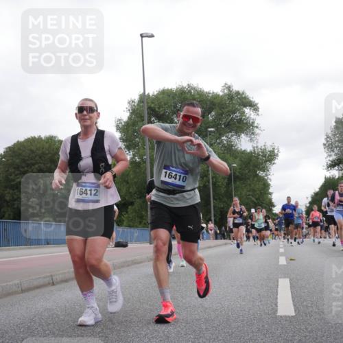 29.06.2025 - hella hamburg halbmarathon Luisa Fischer http://msf.ph/oto/8495892 29.06.2025 10:54:11 Kennedybrücke 16412, 16410, 11052, 13143, 14127, 3647, 4848, 5530, 6178, 7141, 8986, 9605 meine-sportfotos.de