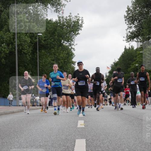 29.06.2025 - hella hamburg halbmarathon Luisa Fischer http://msf.ph/oto/8496169 29.06.2025 10:54:34 Kennedybrücke 1338, 505, 2200, 16500, 16501, 1655, 14152, 13846, 5289, 2380, 1930, 2380, 3229, 4771, 7769, 9166, 9167, 9933 meine-sportfotos.de