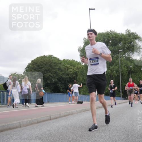 29.06.2025 - hella hamburg halbmarathon Luisa Fischer http://msf.ph/oto/8496388 29.06.2025 10:54:52 Kennedybrücke 12301, 2778, 11971, 1617, 2484, 2485, 2736, 2778, 4652, 5357, 5716, 6091, 6945, 7992, 8621, 10521, 10552, 10614, 10673 meine-sportfotos.de