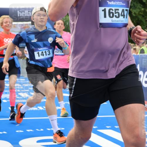 29.06.2025 - hella hamburg halbmarathon Strokosch-Dieckow http://msf.ph/oto/8496523 29.06.2025 10:44:19 Ziel 1057, 1220, 1413, 1415, 1902, 4310, 4691, 5275, 5884, 7005, 7191, 8722, 9444, 12159, 12327, 12528, 14687, 15225, 16301, 16316, 16547, 16803, 16893, 18691, 18806 meine-sportfotos.de