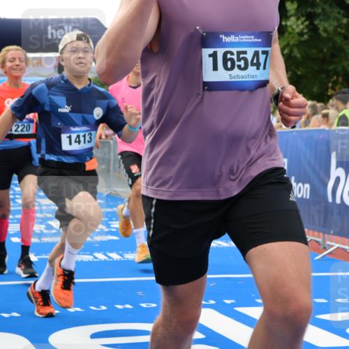 29.06.2025 - hella hamburg halbmarathon Strokosch-Dieckow http://msf.ph/oto/8496546 29.06.2025 10:44:19 Ziel 1057, 1220, 1413, 1415, 1902, 4310, 4691, 5275, 5884, 7005, 7191, 8722, 9444, 12159, 12327, 12528, 14687, 15225, 16301, 16316, 16547, 16803, 16893, 18691, 18806 meine-sportfotos.de