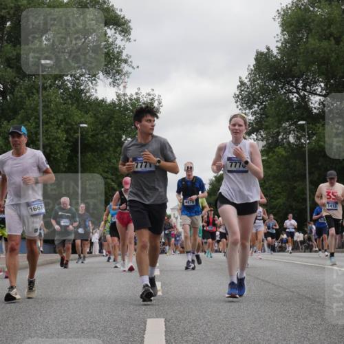 29.06.2025 - hella hamburg halbmarathon Luisa Fischer http://msf.ph/oto/8496552 29.06.2025 10:55:07 Kennedybrücke 150, 1667, 14692, 111, 7771, 4878, 95, 90, 7778, 553, 35, 1418, 1203, 1404, 1418, 3038, 4878, 5062, 5394, 5534, 6954, 7770, 7771, 7825, 8040, 8200, 9462, 9590, 10830 meine-sportfotos.de