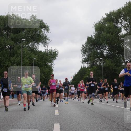 29.06.2025 - hella hamburg halbmarathon Luisa Fischer http://msf.ph/oto/8496657 29.06.2025 10:55:18 Kennedybrücke 7339, 4598, 7305, 6234, 14720, 11608, 7841, 11609, 6947, 17277, 17326, 700, 11126, 1997, 3934, 5534, 6456, 7841, 9460, 9582, 9583, 9590, 9594 meine-sportfotos.de