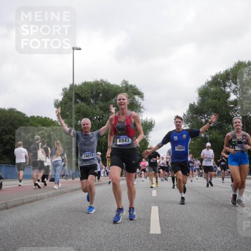 29.06.2025 - hella hamburg halbmarathon Luisa Fischer http://msf.ph/oto/8496747 29.06.2025 10:55:26 Kennedybrücke 16015, 6947, 415, 11, 18668, 4087, 4087, 4273, 5291, 6885, 6961, 7691, 8672, 9068, 9220, 9582, 9583, 9594, 9673, 10342 meine-sportfotos.de