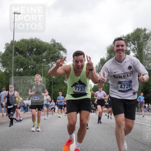 29.06.2025 - hella hamburg halbmarathon Luisa Fischer http://msf.ph/oto/8496974 29.06.2025 10:55:49 Kennedybrücke 029, 16642, 2308, 7737, 4729, 17050, 158, 1369, 2308, 2593, 3645, 5262, 6671, 7682, 7737, 8250, 8251, 10634, 10693 meine-sportfotos.de