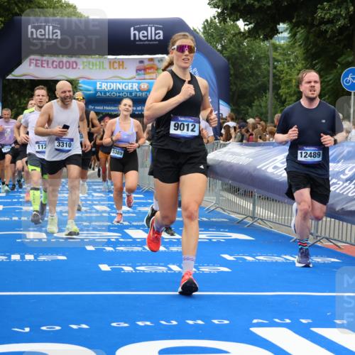 29.06.2025 - hella hamburg halbmarathon Strokosch-Dieckow http://msf.ph/oto/8497097 29.06.2025 10:54:38 Ziel 1125, 1496, 2474, 2561, 3310, 5259, 6587, 7478, 8449, 8798, 9012, 9227, 10040, 10368, 10376, 12186, 12489, 12607, 13147, 14239, 15389, 15408, 15584, 17231, 17765, 19000 meine-sportfotos.de