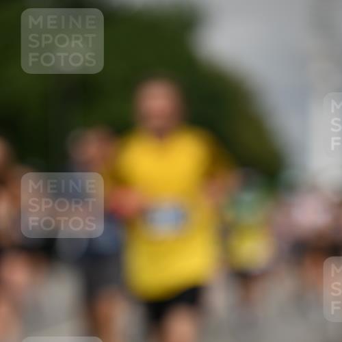 29.06.2025 - hella hamburg halbmarathon Dr. Thomas Lammeyer http://msf.ph/oto/8497134 29.06.2025 10:23:32 Kennedybrücke 1159, 1160, 1325, 1332, 1708, 1718, 1755, 2017, 2589, 2703, 2812, 2895, 3105, 3118, 3529, 4108, 4110, 4170, 4722, 5034, 5080, 5098, 5178, 5449, 6249, 6270, 6542, 6736, 7143, 7252, 8575, 8761, 8778, 9252, 9270, 9272, 9856, 10124, 10129, 10540, 10966, 11081 meine-sportfotos.de