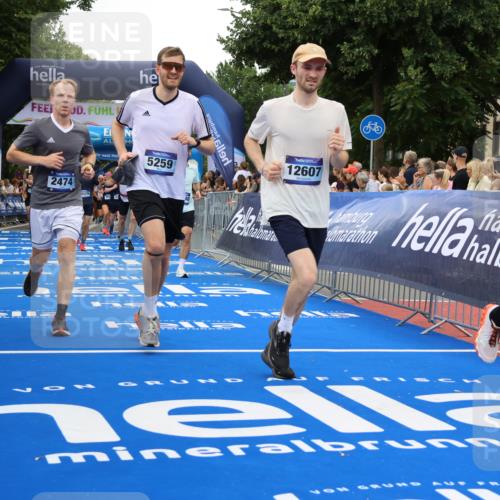 29.06.2025 - hella hamburg halbmarathon Strokosch-Dieckow http://msf.ph/oto/8497221 29.06.2025 10:54:32 Ziel 1125, 2474, 3794, 4868, 5259, 7129, 8798, 9012, 10040, 10368, 10376, 11009, 11797, 11799, 12321, 12489, 12607, 15146, 17765, 19067 meine-sportfotos.de