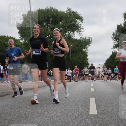 29.06.2025 - hella hamburg halbmarathon Luisa Fischer http://msf.ph/oto/8497262 29.06.2025 10:56:22 Kennedybrücke 13207, 13208, 20, 20, 20, 47429, 16137, 4595, 7032, 7690, 9368, 10080, 10417, 10568, 10879 meine-sportfotos.de