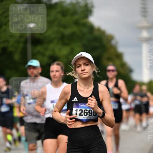29.06.2025 - hella hamburg halbmarathon Dr. Thomas Lammeyer http://msf.ph/oto/8497325 29.06.2025 10:23:36 Kennedybrücke 1159, 1160, 1325, 1332, 1708, 1755, 2017, 2405, 2589, 2703, 2795, 2812, 2895, 2993, 2995, 3105, 3118, 3446, 4108, 4110, 4170, 4722, 5034, 5080, 5178, 5397, 5429, 5449, 6249, 6270, 6542, 6736, 7143, 7249, 7252, 8427, 8537, 8761, 8778, 9252, 9270, 9272, 9856, 10124, 10129, 10540, 10966, 11081 meine-sportfotos.de