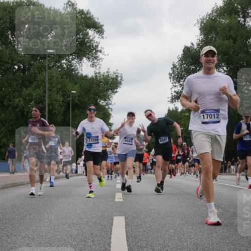 29.06.2025 - hella hamburg halbmarathon Luisa Fischer http://msf.ph/oto/8497532 29.06.2025 10:56:45 Kennedybrücke 12082, 18144, 13326, 785, 6044, 6041, 17012, 16748, 1191, 8414, 1753, 2291, 5562, 6041, 6044, 7611, 7890, 8212, 8414, 8515, 9103, 9545, 9685 meine-sportfotos.de