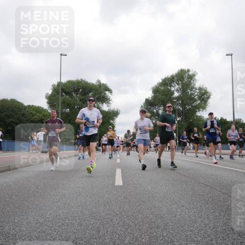 29.06.2025 - hella hamburg halbmarathon Luisa Fischer http://msf.ph/oto/8497557 29.06.2025 10:56:47 Kennedybrücke 12082, 3326, 6044, 6041, 1674, 1753, 5562, 6041, 6044, 6913, 7611, 7890, 8212, 8414, 8515, 9103, 9545, 9685 meine-sportfotos.de