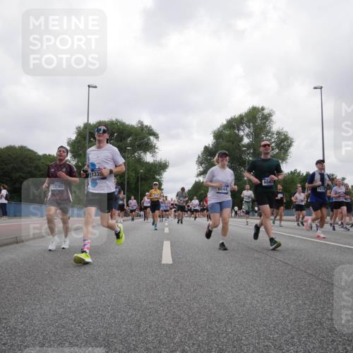 29.06.2025 - hella hamburg halbmarathon Luisa Fischer http://msf.ph/oto/8497562 29.06.2025 10:56:47 Kennedybrücke 12082, 133, 6044, 6041, 1674, 1753, 5562, 6041, 6044, 6913, 7611, 7890, 8212, 8414, 8515, 9103, 9545, 9685 meine-sportfotos.de