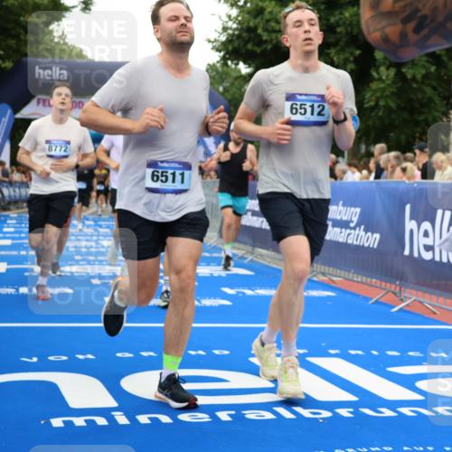 29.06.2025 - hella hamburg halbmarathon Strokosch-Dieckow http://msf.ph/oto/8497824 29.06.2025 10:54:22 Ziel 1267, 1442, 3103, 3426, 3794, 3861, 4635, 4868, 6511, 6512, 7129, 7274, 8223, 8772, 11009, 11430, 11797, 11799, 12321, 12362, 13289, 13803, 15146, 15946, 16327, 16527, 16574, 16750, 16879, 17087, 17698, 18268, 19067 meine-sportfotos.de