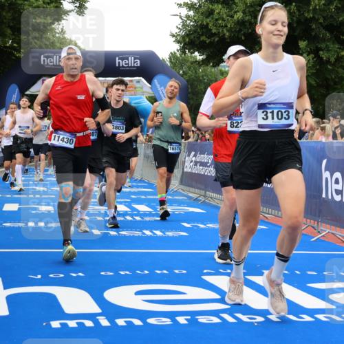 29.06.2025 - hella hamburg halbmarathon Strokosch-Dieckow http://msf.ph/oto/8497949 29.06.2025 10:54:17 Ziel 1267, 1442, 3103, 3177, 3426, 3861, 3898, 4635, 6082, 6084, 6443, 6511, 6512, 7274, 8223, 8772, 11430, 12213, 12362, 13033, 13289, 13803, 15169, 15524, 15946, 16327, 16527, 16574, 16750, 16780, 16879, 17087, 17698, 18268 meine-sportfotos.de
