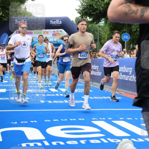 29.06.2025 - hella hamburg halbmarathon Strokosch-Dieckow http://msf.ph/oto/8498204 29.06.2025 10:54:11 Ziel 1410, 3103, 3177, 3208, 3209, 3861, 3898, 5638, 6082, 6084, 6294, 6443, 6581, 7274, 8223, 8390, 9791, 11430, 12213, 13033, 13397, 13794, 13803, 15169, 15524, 16527, 16574, 16750, 16780, 16871, 17087 meine-sportfotos.de