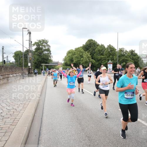 29.06.2025 - hella hamburg halbmarathon Jannik Wohlers http://msf.ph/oto/8498307 29.06.2025 10:55:38 Lombardsbrücke 1738, 1909, 2095, 2793, 3268, 4265, 4354, 4473, 4836, 5306, 5580, 5994, 6055, 6056, 6113, 6494, 6594, 6968, 7516, 7616, 8005, 8110, 8305, 8533, 9435, 9838, 10449, 10640, 10987, 11862, 12267, 13055, 13405, 13627, 14124, 14142, 14221, 14280, 14281, 14492, 15173, 15199, 15272, 15763, 15764, 16413, 16960, 17038, 17039, 18195, 18329, 18349, 19228 meine-sportfotos.de