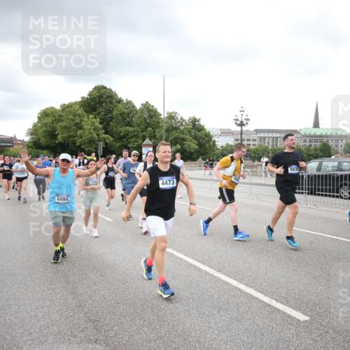 29.06.2025 - hella hamburg halbmarathon Jannik Wohlers http://msf.ph/oto/8498426 29.06.2025 10:55:41 Lombardsbrücke 1738, 1909, 2095, 2793, 3257, 3268, 4265, 4354, 4473, 4836, 5306, 5580, 5994, 6056, 6494, 6968, 7025, 7028, 7516, 7616, 8005, 8305, 8533, 9435, 9606, 9838, 10640, 10740, 10784, 10987, 11862, 11863, 12267, 12551, 13055, 13395, 13405, 13627, 14124, 14142, 14221, 14280, 14281, 14492, 15103, 15173, 15199, 15272, 15696, 15699, 15763, 15764, 16413, 16655, 16960, 17038, 17039, 17398, 18195, 18329, 18349, 19228 meine-sportfotos.de