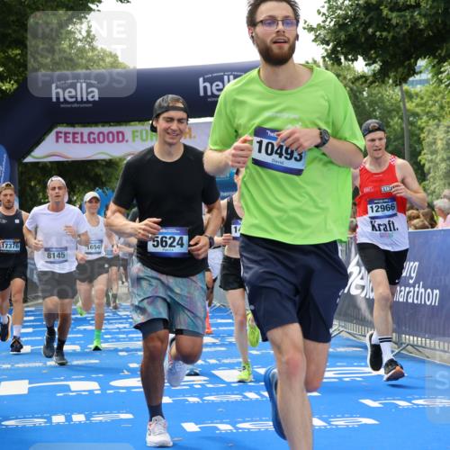 29.06.2025 - hella hamburg halbmarathon Strokosch-Dieckow http://msf.ph/oto/8498469 29.06.2025 10:43:52 Ziel 3437, 3697, 3907, 4981, 5624, 5692, 7185, 8063, 8145, 8900, 9043, 9374, 10493, 10596, 11153, 11778, 11809, 11848, 12438, 12966, 13897, 14861, 15383, 15512, 16062, 16549, 17376, 17403, 18650, 18678 meine-sportfotos.de
