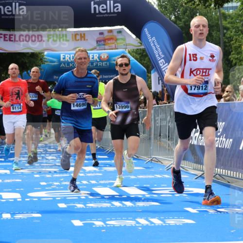 29.06.2025 - hella hamburg halbmarathon Strokosch-Dieckow http://msf.ph/oto/8498602 29.06.2025 10:43:36 Ziel 3116, 4080, 4318, 5124, 6903, 6991, 7635, 9114, 10246, 11648, 12623, 13421, 13996, 14201, 14210, 14484, 14690, 15328, 15932, 16338, 17912, 18449, 18513, 18775, 18810, 19090, 19229 meine-sportfotos.de