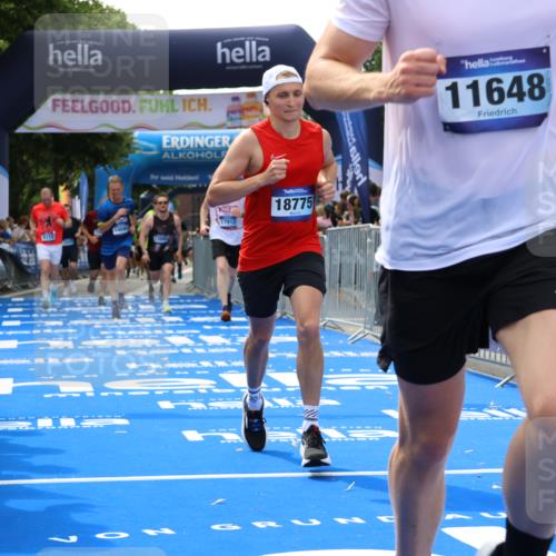 29.06.2025 - hella hamburg halbmarathon Strokosch-Dieckow http://msf.ph/oto/8498646 29.06.2025 10:43:34 Ziel 3116, 4080, 4318, 5124, 5436, 6903, 7635, 9114, 9931, 10246, 11648, 12623, 13421, 13996, 14201, 14210, 14484, 14690, 15328, 15932, 16338, 17912, 18449, 18513, 18775, 18810, 19229 meine-sportfotos.de