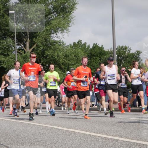 29.06.2025 - hella hamburg halbmarathon Luisa Fischer http://msf.ph/oto/8498726 29.06.2025 10:02:09 Kennedybrücke 446, 12909, 18134, 395, 11542, 18180, 12186, 139, 14948, 713, 17773, 586, 1506, 1715, 1366, 1506, 1715, 1719, 2630, 2741, 2911, 4467, 5391, 5866, 6416, 7129, 7130, 7395, 9655, 9922 meine-sportfotos.de