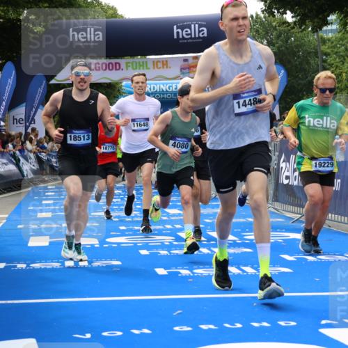 29.06.2025 - hella hamburg halbmarathon Strokosch-Dieckow http://msf.ph/oto/8498753 29.06.2025 10:43:32 Ziel 3116, 3928, 4080, 4318, 5124, 5436, 5506, 7635, 8664, 9114, 9931, 10246, 11648, 12623, 13421, 13996, 14484, 14690, 15328, 15932, 16338, 17912, 18449, 18513, 18775, 18810, 18942, 19229 meine-sportfotos.de