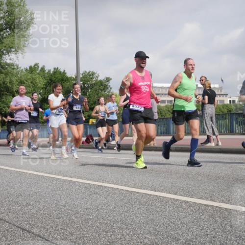 29.06.2025 - hella hamburg halbmarathon Luisa Fischer http://msf.ph/oto/8498814 29.06.2025 10:02:26 Kennedybrücke 4426, 15686, 1051, 7031, 8542, 18413, 13808, 8388, 4837, 1319, 1595, 1914, 2282, 2364, 2391, 2432, 4120, 4426, 4837, 5277, 5299, 7033, 7037, 8542, 8652, 8929, 9488, 9903, 9907, 10020, 10518, 10519 meine-sportfotos.de