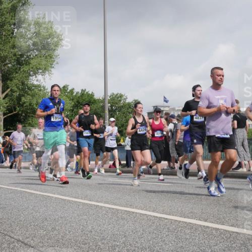29.06.2025 - hella hamburg halbmarathon Luisa Fischer http://msf.ph/oto/8498836 29.06.2025 10:02:28 Kennedybrücke 5277, 15179, 529, 1914, 15686, 4426, 6, 10020, 16189, 15, 4837, 18599, 1319, 1595, 1914, 2282, 2364, 2391, 2432, 3668, 4120, 4426, 4837, 5277, 5299, 7033, 7037, 8542, 8652, 8929, 9488, 9903, 9907, 9984, 10020, 10518, 10519 meine-sportfotos.de