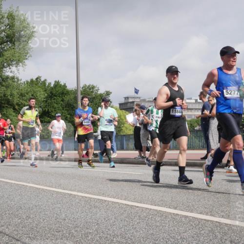 29.06.2025 - hella hamburg halbmarathon Luisa Fischer http://msf.ph/oto/8498871 29.06.2025 10:02:33 Kennedybrücke 36, 9488, 9907, 13841, 11844, 5277, 1595, 1955, 2282, 2364, 2391, 2432, 3279, 3668, 3836, 5277, 5299, 7033, 7037, 7547, 8330, 8929, 9488, 9907, 9984, 10020, 10518 meine-sportfotos.de