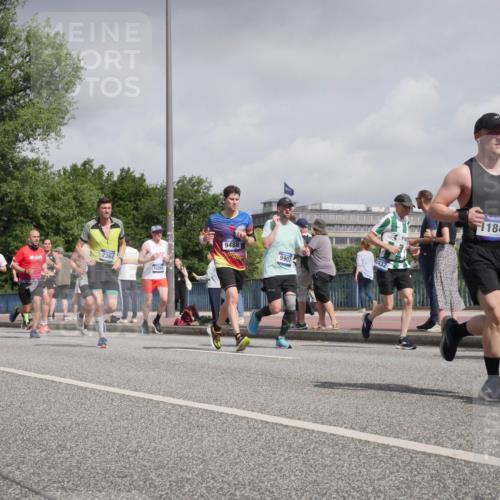 29.06.2025 - hella hamburg halbmarathon Luisa Fischer http://msf.ph/oto/8498873 29.06.2025 10:02:33 Kennedybrücke 13841, 13988, 2364, 15269, 9488, 2432, 9907, 11844, 1595, 1955, 2282, 2364, 2391, 2432, 3279, 3668, 3836, 5277, 5299, 7033, 7037, 7547, 8330, 8929, 9488, 9907, 9984, 10020, 10518 meine-sportfotos.de