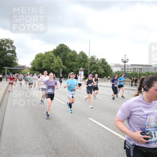 29.06.2025 - hella hamburg halbmarathon Jannik Wohlers http://msf.ph/oto/8498917 29.06.2025 10:56:18 Lombardsbrücke 1047, 2143, 2307, 2887, 2991, 3418, 3438, 3516, 3517, 3520, 3614, 3675, 3676, 4094, 4118, 4773, 5237, 5438, 5911, 5944, 6348, 6349, 7307, 7381, 8108, 8150, 8606, 8939, 8943, 9172, 9210, 9402, 9404, 9517, 9902, 9905, 9910, 10138, 10309, 10555, 10569, 10571, 10932, 10936, 11047, 11089, 11204, 12221, 12328, 12354, 12543, 12993, 13096, 13108, 13801, 13834, 14117, 14472, 14711, 14746, 15215, 15748, 15823, 16034, 17797, 18197 meine-sportfotos.de