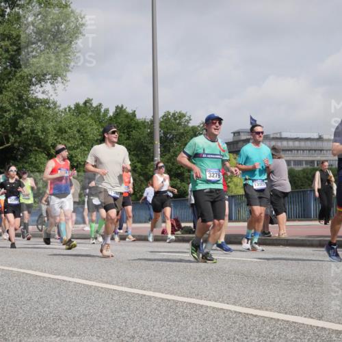 29.06.2025 - hella hamburg halbmarathon Luisa Fischer http://msf.ph/oto/8498937 29.06.2025 10:02:41 Kennedybrücke 2910, 5015, 11568, 6415, 6587, 120, 53, 3279, 13523, 1125, 1642, 1834, 1955, 2676, 2910, 3279, 3836, 5015, 5134, 5420, 6414, 6415, 6587, 7547, 8223, 8285, 8330, 10093 meine-sportfotos.de
