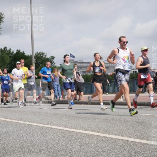 29.06.2025 - hella hamburg halbmarathon Luisa Fischer http://msf.ph/oto/8499022 29.06.2025 10:02:53 Kennedybrücke 12248, 6581, 8394, 17468, 14139, 10031, 8402, 8573, 1006, 2099, 2348, 4231, 6202, 6581, 7786, 8223, 8394, 8402, 8520, 8573, 10031, 10788 meine-sportfotos.de