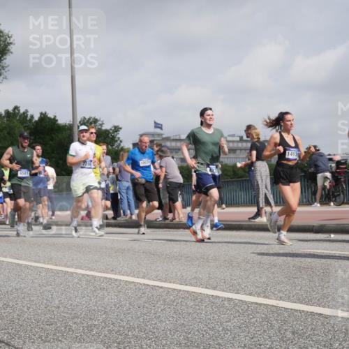 29.06.2025 - hella hamburg halbmarathon Luisa Fischer http://msf.ph/oto/8499025 29.06.2025 10:02:54 Kennedybrücke 6581, 7786, 10031, 14139, 174, 1006, 1334, 2099, 2348, 3177, 4231, 5341, 6202, 6581, 7786, 8223, 8394, 8402, 8520, 8573, 10031, 10788 meine-sportfotos.de