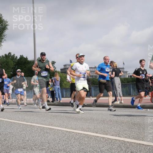29.06.2025 - hella hamburg halbmarathon Luisa Fischer http://msf.ph/oto/8499032 29.06.2025 10:02:54 Kennedybrücke 17525, 12248, 8394, 6581, 12, 786, 10031, 2, 1006, 1334, 2099, 2348, 3177, 4231, 5341, 6202, 6581, 7786, 8223, 8394, 8402, 8520, 8573, 10031, 10788 meine-sportfotos.de