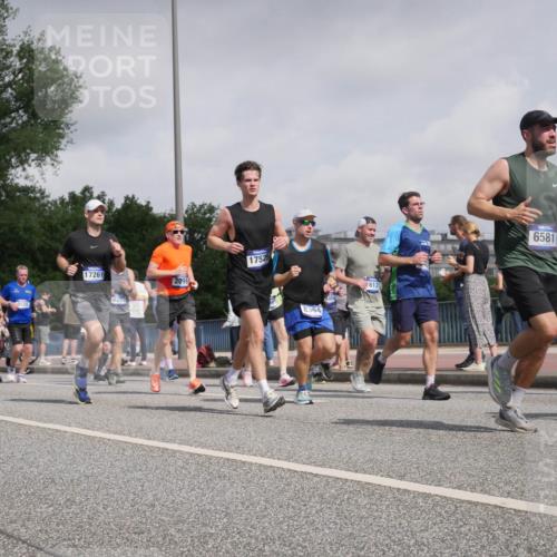 29.06.2025 - hella hamburg halbmarathon Luisa Fischer http://msf.ph/oto/8499044 29.06.2025 10:02:56 Kennedybrücke 14750, 13589, 8520, 17261, 6202, 2099, 17525, 8394, 6121, 6581, 8573, 1006, 1180, 1334, 2099, 2348, 2677, 3177, 4231, 5341, 6084, 6202, 6581, 7786, 8394, 8402, 8520, 8573, 10031, 10788 meine-sportfotos.de