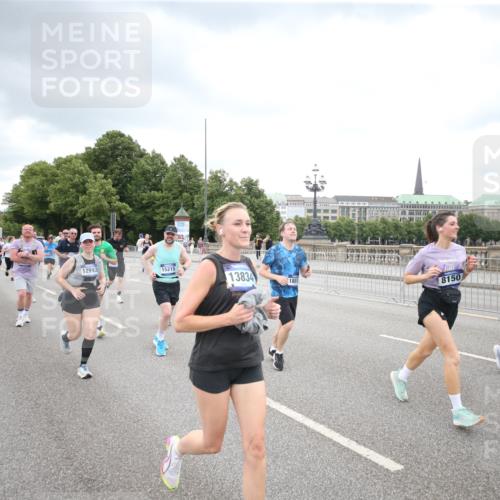 29.06.2025 - hella hamburg halbmarathon Jannik Wohlers http://msf.ph/oto/8499080 29.06.2025 10:56:25 Lombardsbrücke 1207, 2887, 2932, 2991, 3348, 3387, 3418, 3516, 3517, 3614, 4094, 4118, 5589, 5911, 5944, 6284, 6348, 6349, 7381, 7416, 7417, 8150, 8197, 8939, 8943, 9172, 9210, 9402, 9404, 9517, 9902, 9905, 9910, 10016, 10138, 10309, 10450, 10571, 10632, 10936, 11047, 11089, 11204, 12328, 12345, 12354, 12828, 12993, 13108, 13273, 13276, 13671, 13801, 13834, 14117, 14472, 14711, 14746, 15215, 15630, 15748, 15823 meine-sportfotos.de