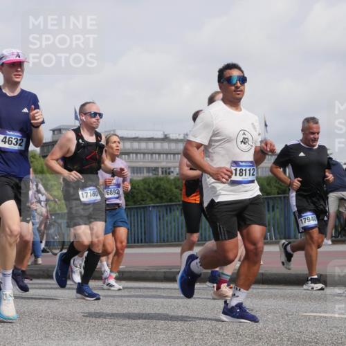 29.06.2025 - hella hamburg halbmarathon Luisa Fischer http://msf.ph/oto/8499094 29.06.2025 10:03:02 Kennedybrücke 4632, 17160, 6892, 18112, 17940, 1006, 1180, 1239, 1334, 2348, 2677, 3112, 3177, 3861, 3898, 4796, 5341, 6082, 6084, 6202, 6260, 6462, 7824, 8520, 8730, 9611, 10044, 10582, 10788 meine-sportfotos.de