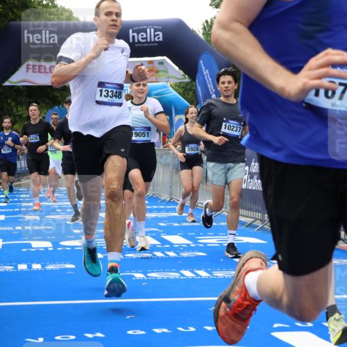 29.06.2025 - hella hamburg halbmarathon Strokosch-Dieckow http://msf.ph/oto/8499226 29.06.2025 10:43:24 Ziel 2653, 3109, 3124, 3146, 3928, 4080, 5124, 5436, 5506, 7635, 8664, 9931, 10099, 10237, 10246, 11648, 12623, 13348, 15921, 16338, 16720, 17391, 18274, 18513, 18810, 18942, 18987, 19009, 19051 meine-sportfotos.de